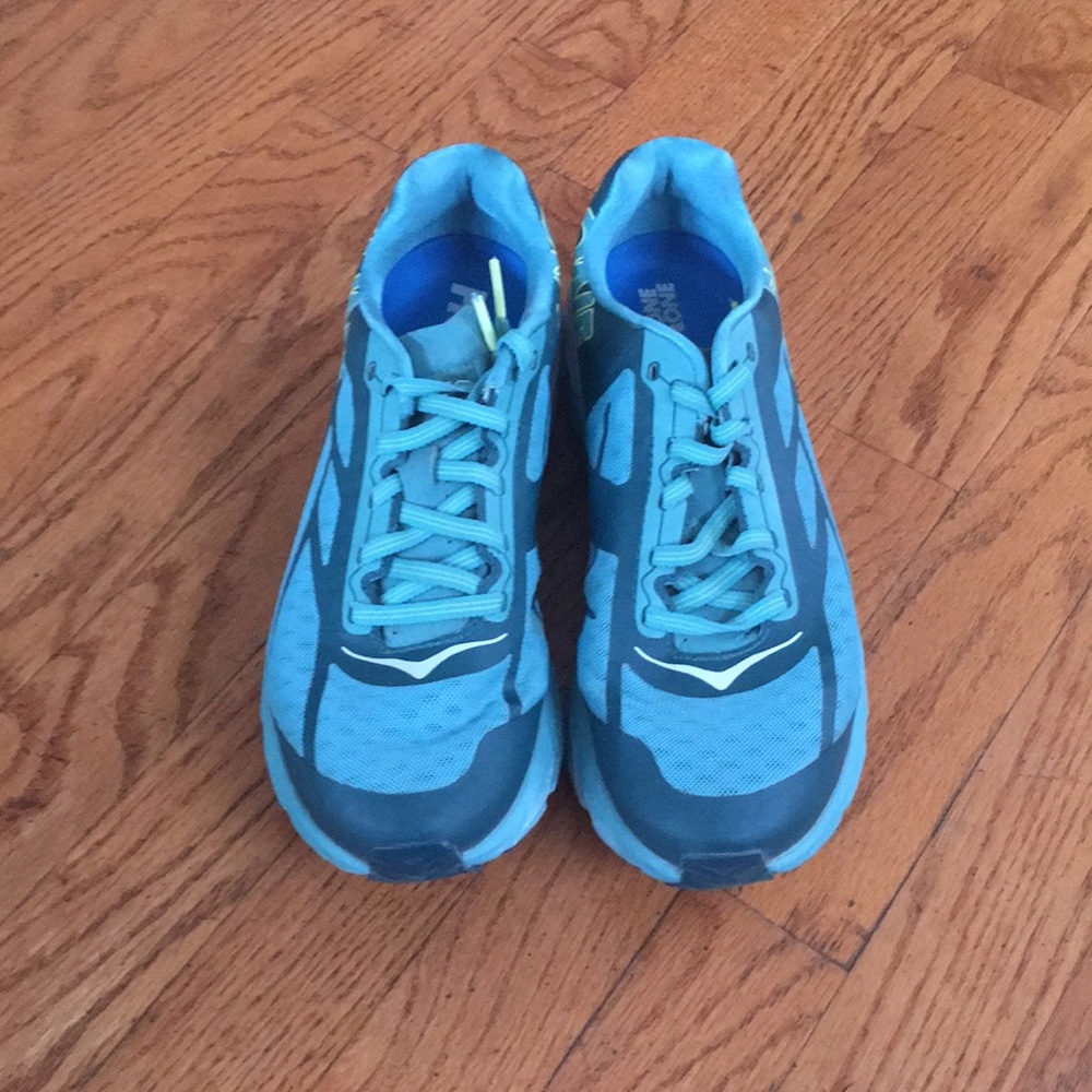 Hoka Tracer
